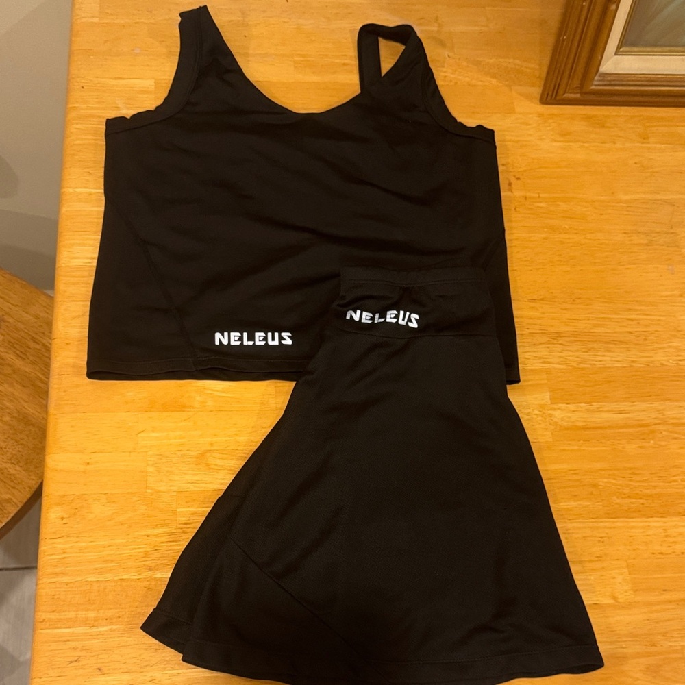 Neleus Women's Black Skort Set